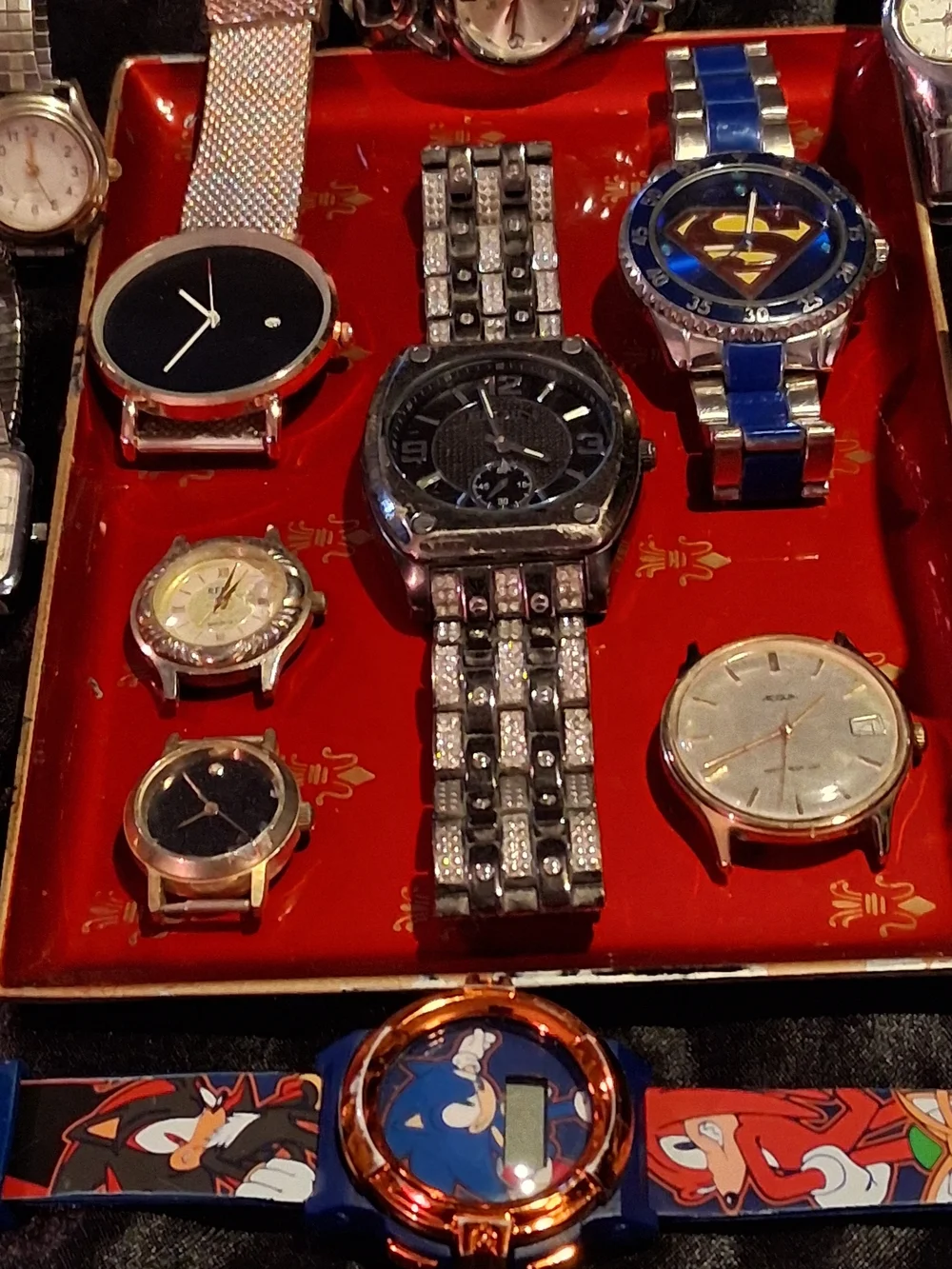 Mixed Lot of Wrist Watches - Assorted Colors - Picture 2 of 6